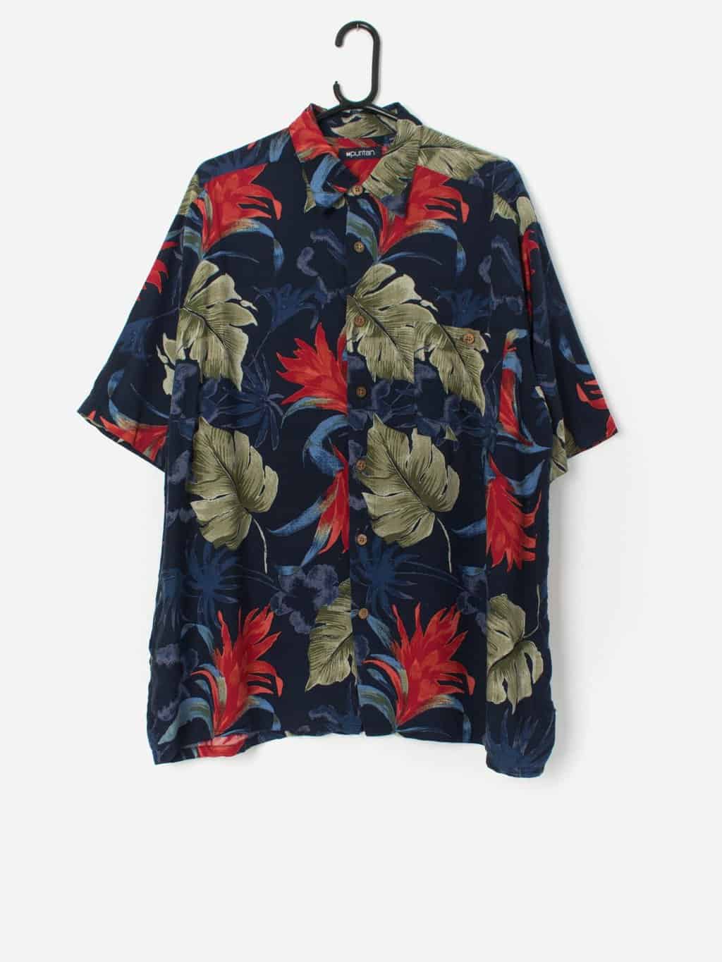 Vintage Hawaiian shirt in navy and red with coconut buttons - Large