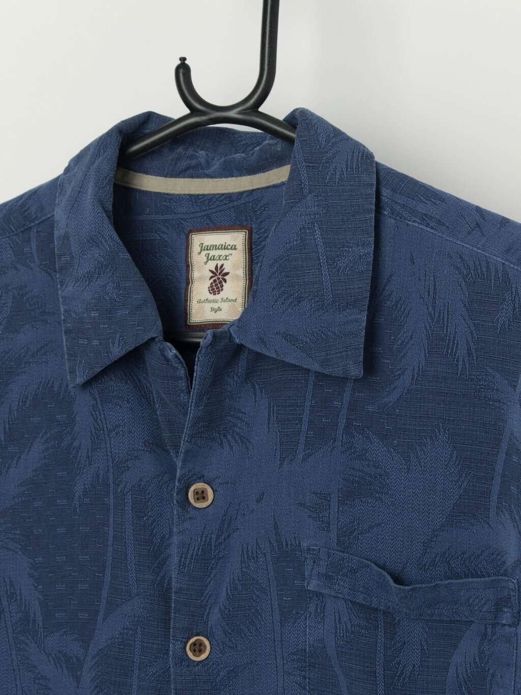 Vintage Hawaiian silk shirt with coconut buttons - Medium - Image 2