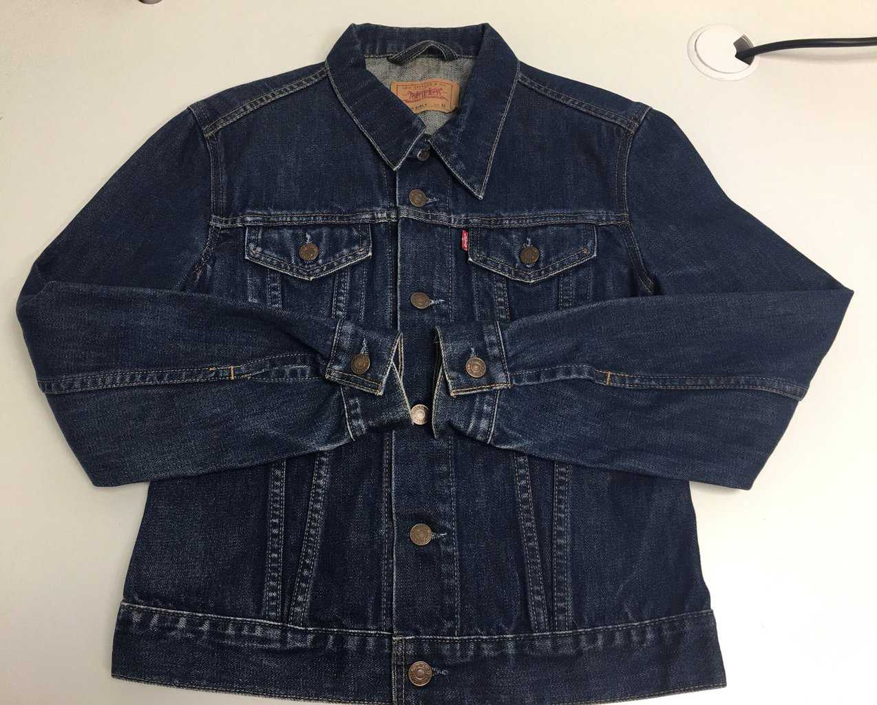Vintage Levis for girls denim jacket in dark blue - XS - Image 4