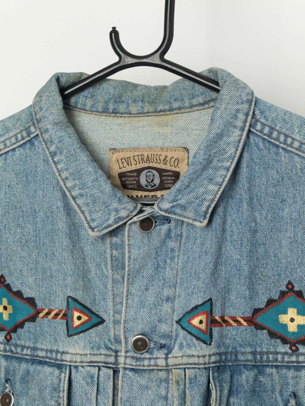 Vintage rare 90s silver tab Levis denim jacket, painted front and back - Large - Image 2