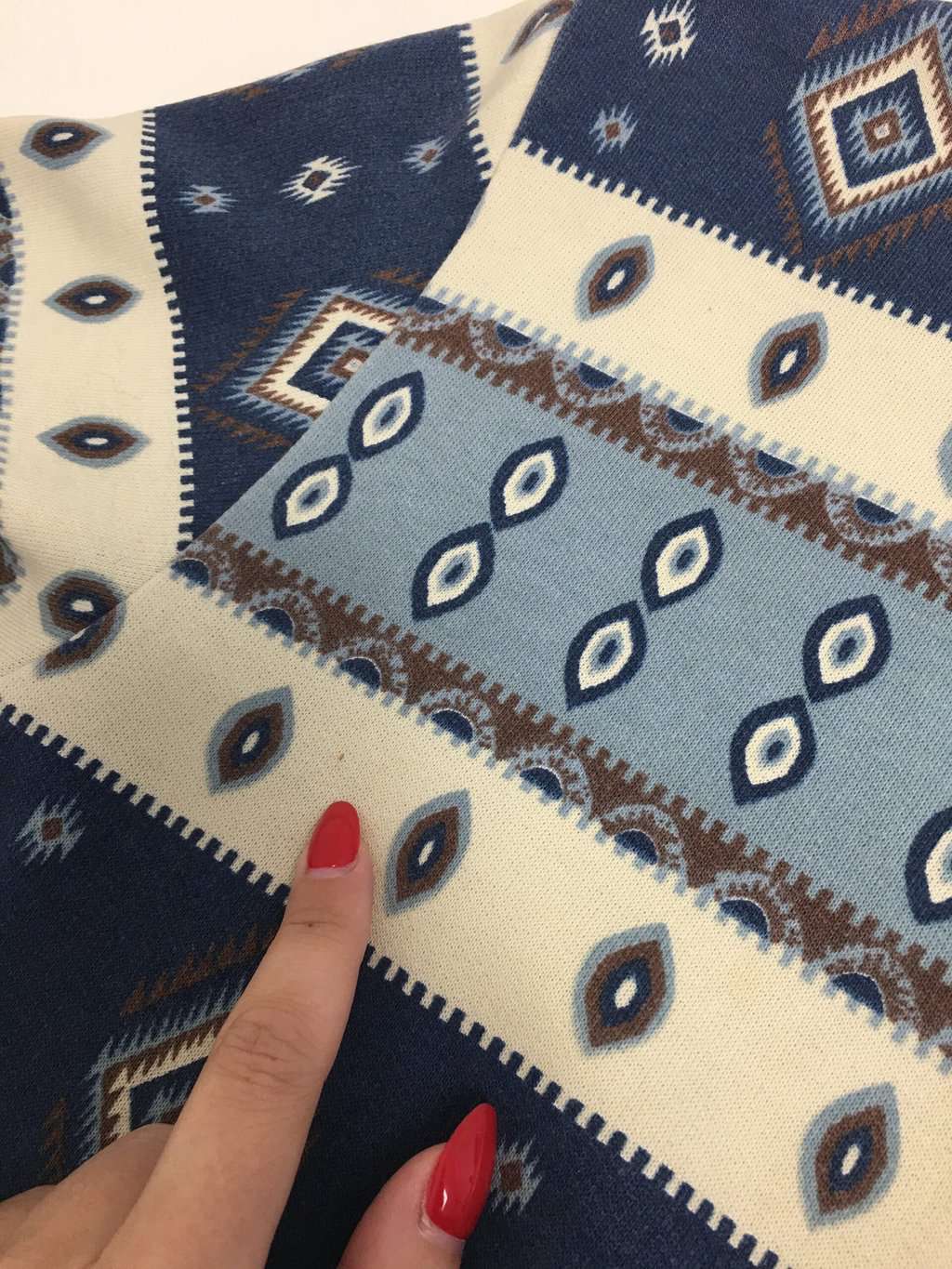 Vintage blue and cream patterned jacket - Medium / Large - Image 4