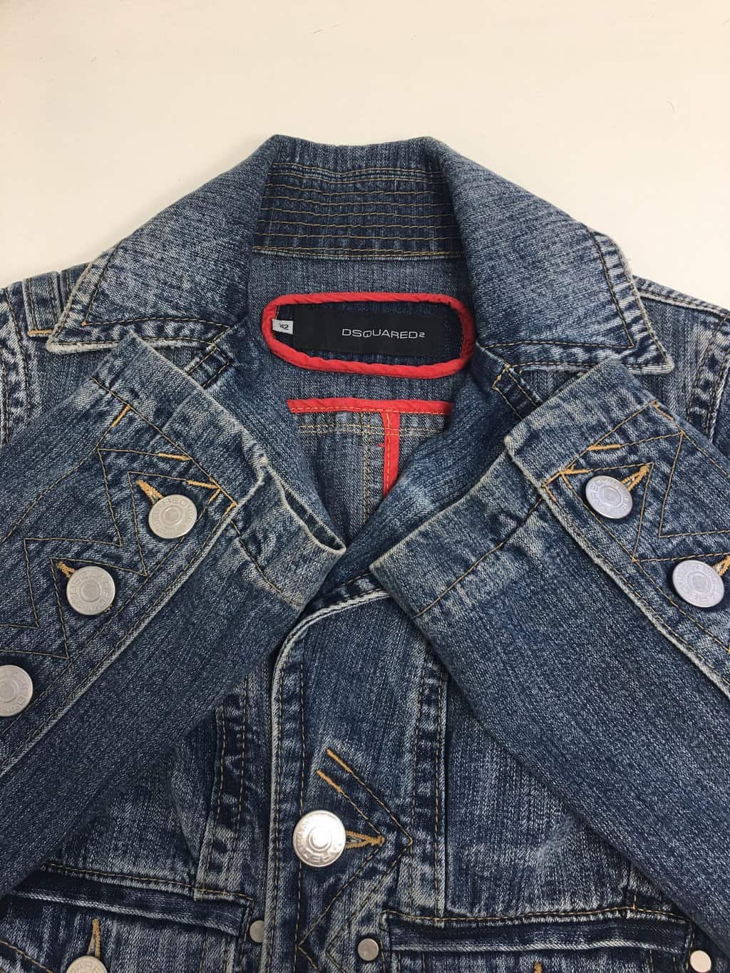 Vintage blue denim jacket by Dsquared with flared sleeves - Small - Image 4