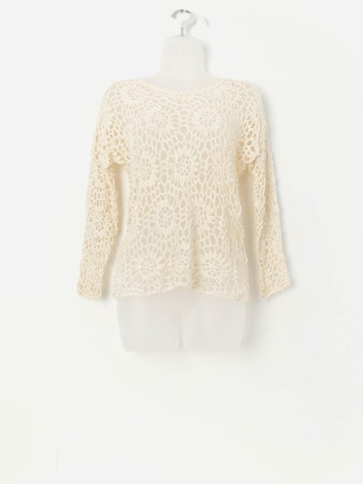 Vintage crochet top with pretty floral pattern - Small