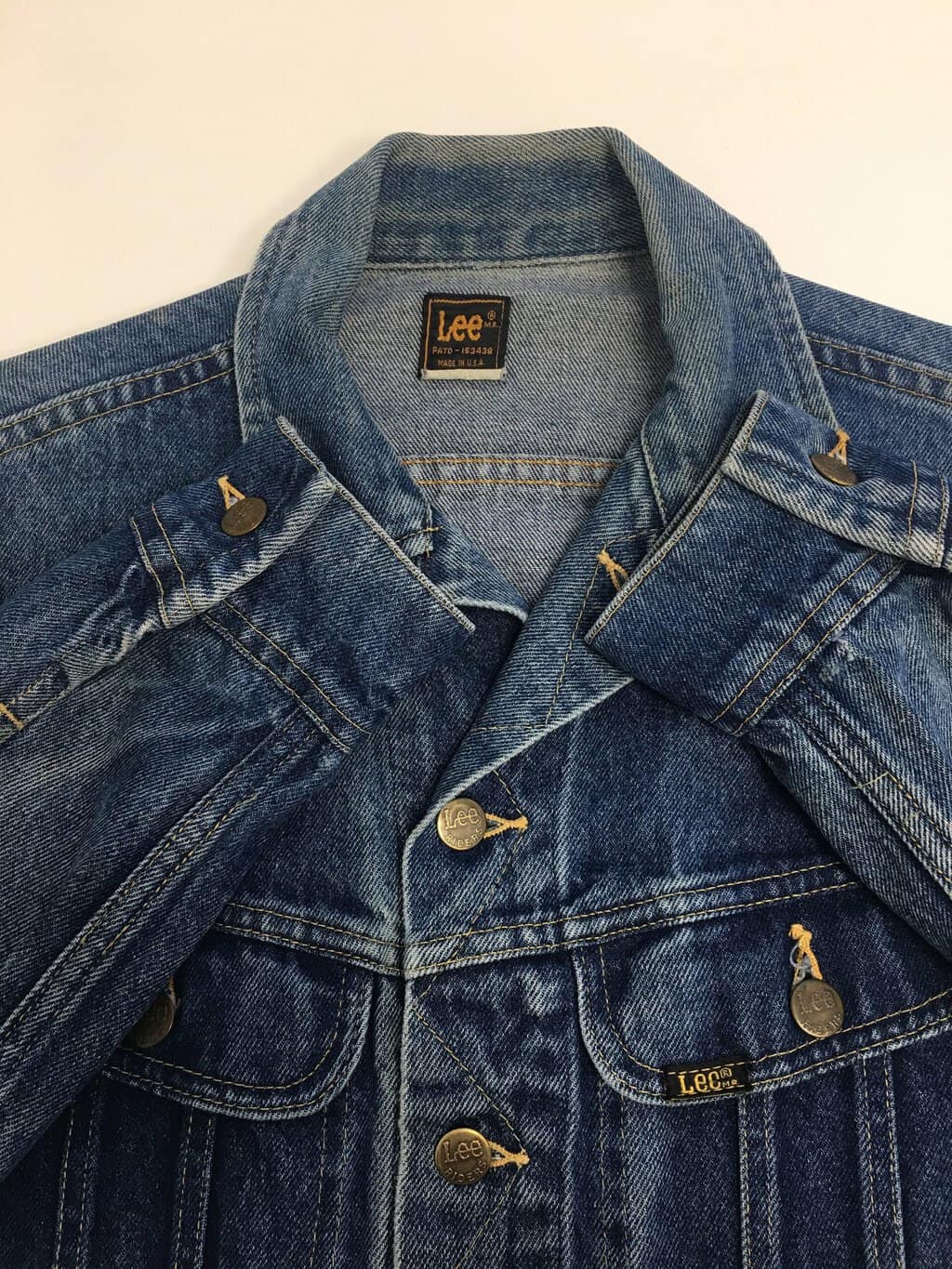 Vintage Lee denim jacket, made in USA - Small - Image 4
