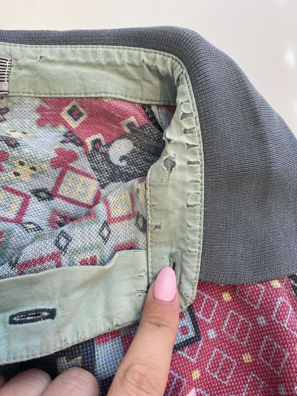 Vintage polo shirt with abstract design - Medium - Image 4