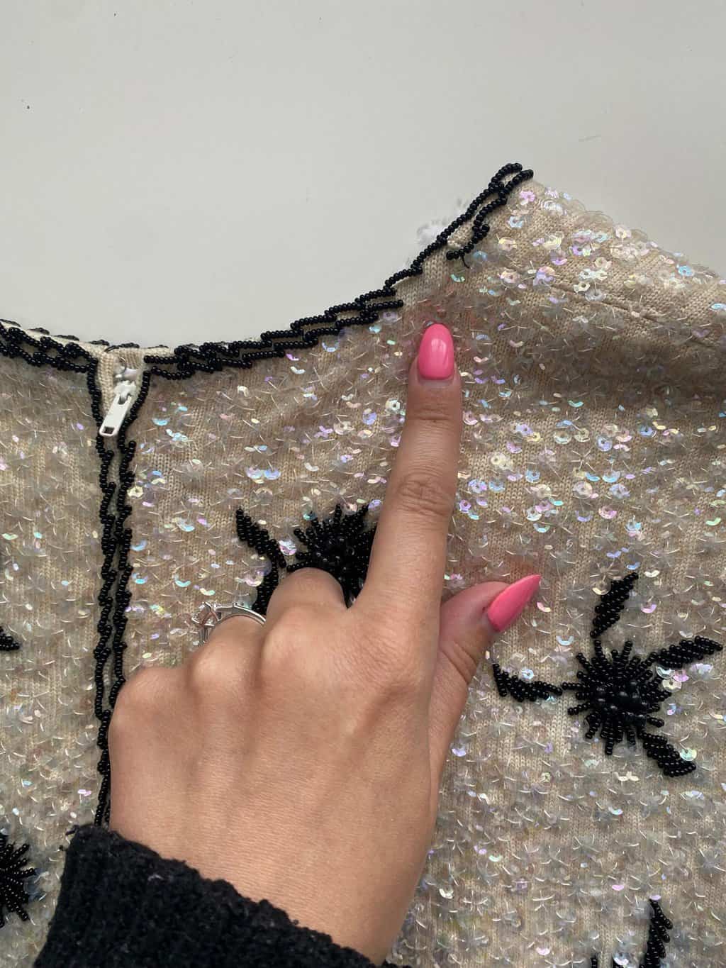 60s vintage sequin vest in cream and black - M / L - Image 6