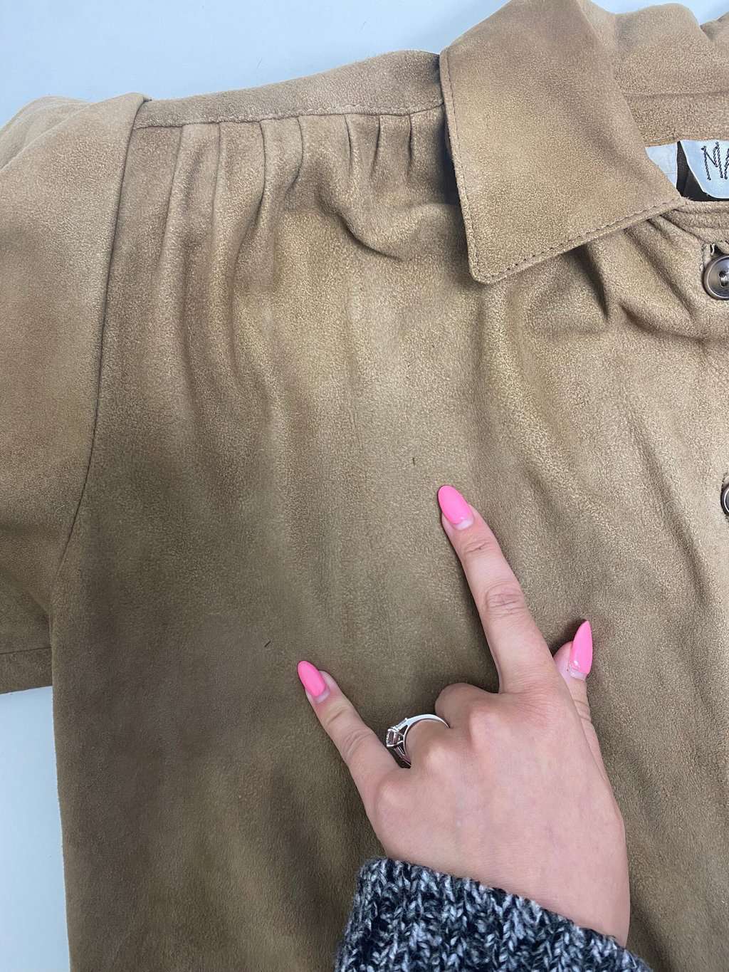 Rare 80s vintage suede blouse / overshirt - Medium / Large - Image 6