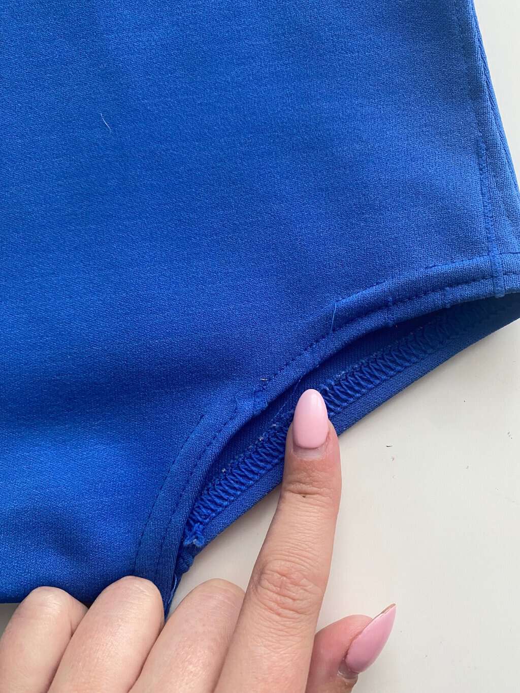 Vintage 1960s girls blue swimsuit with swimming badges - Age 7-8 - Image 6