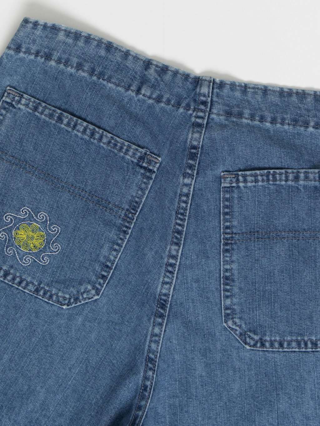 Vintage 90s Lee denim shorts, made in USA - Medium / Large - Image 4