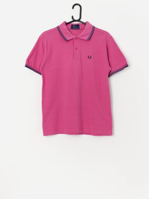 Vintage men's Fred Perry polo shirt in pink - Small