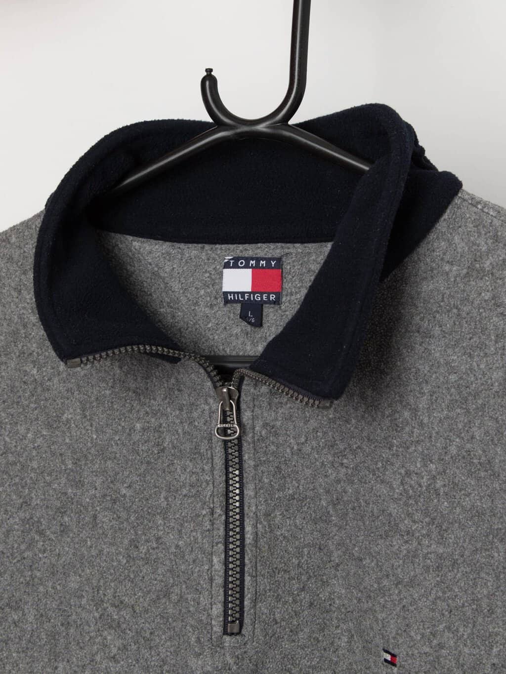 Vintage Y2K Tommy Hilfiger fleece in grey with quarter zip - Large - Image 2