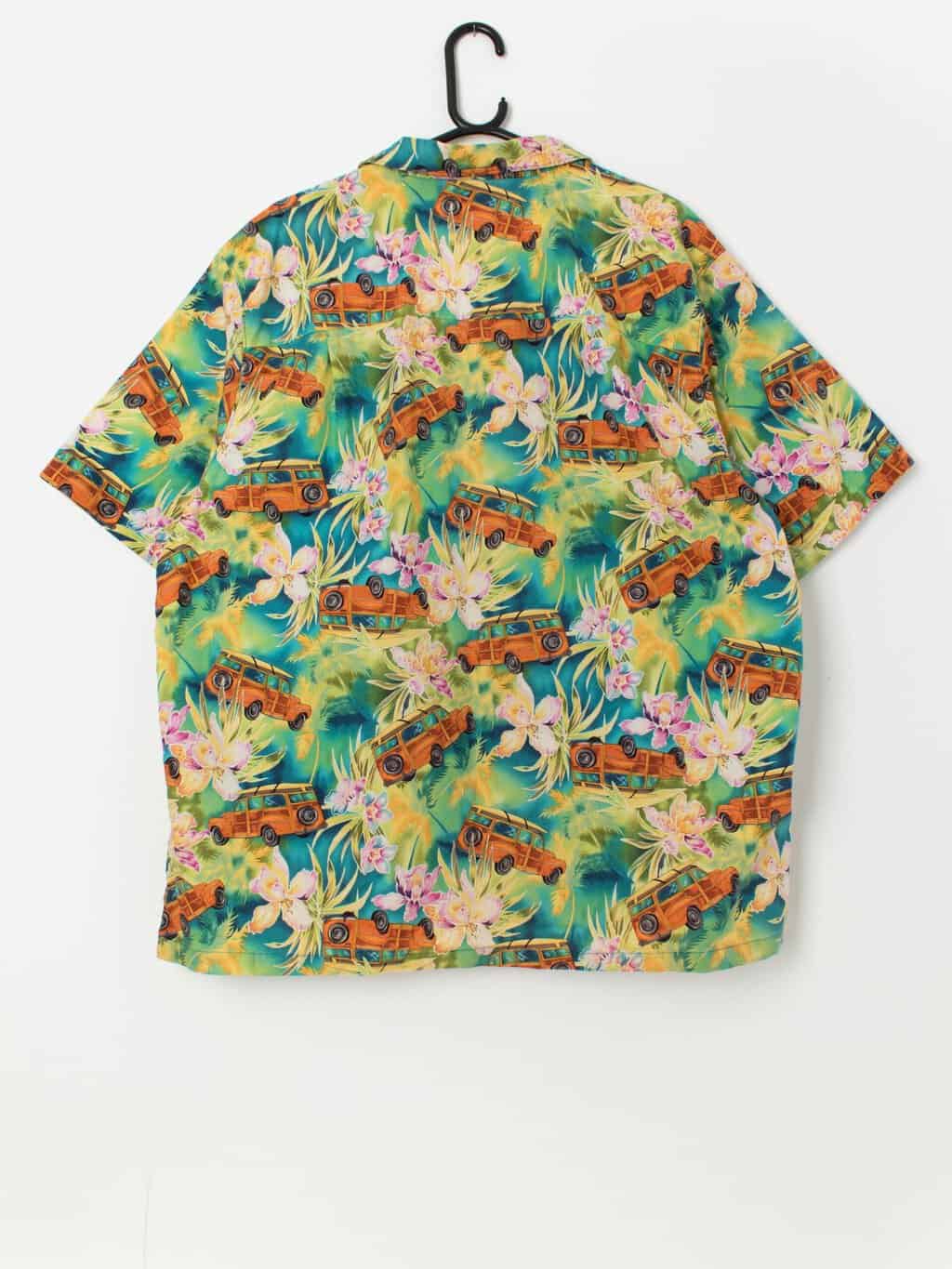 Colourful vintage Hawaiian shirt with woody wagon print - XL - Image 3