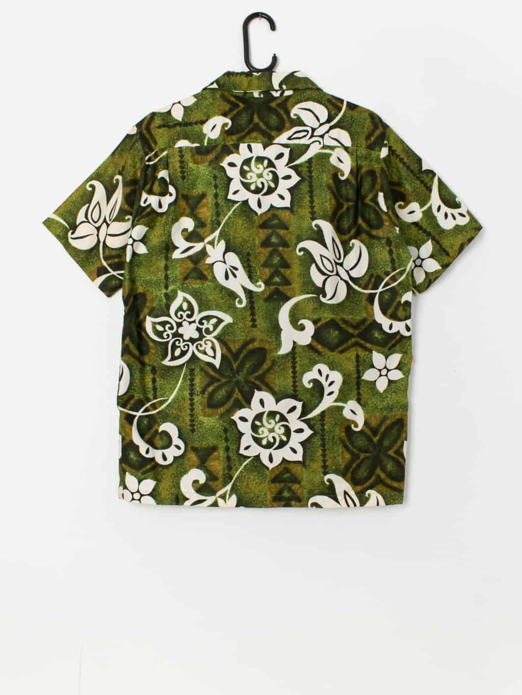 Vintage 1960s Hawaiian shirt by Hawaiian Surf by Pacific - Small / Medium - Image 3