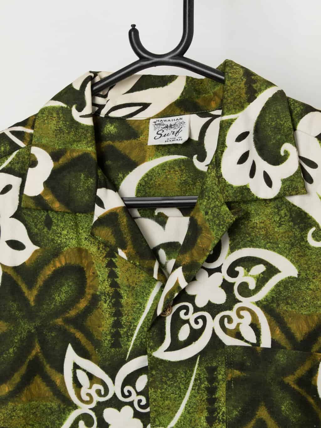 Vintage 1960s Hawaiian shirt by Hawaiian Surf by Pacific - Small / Medium - Image 2