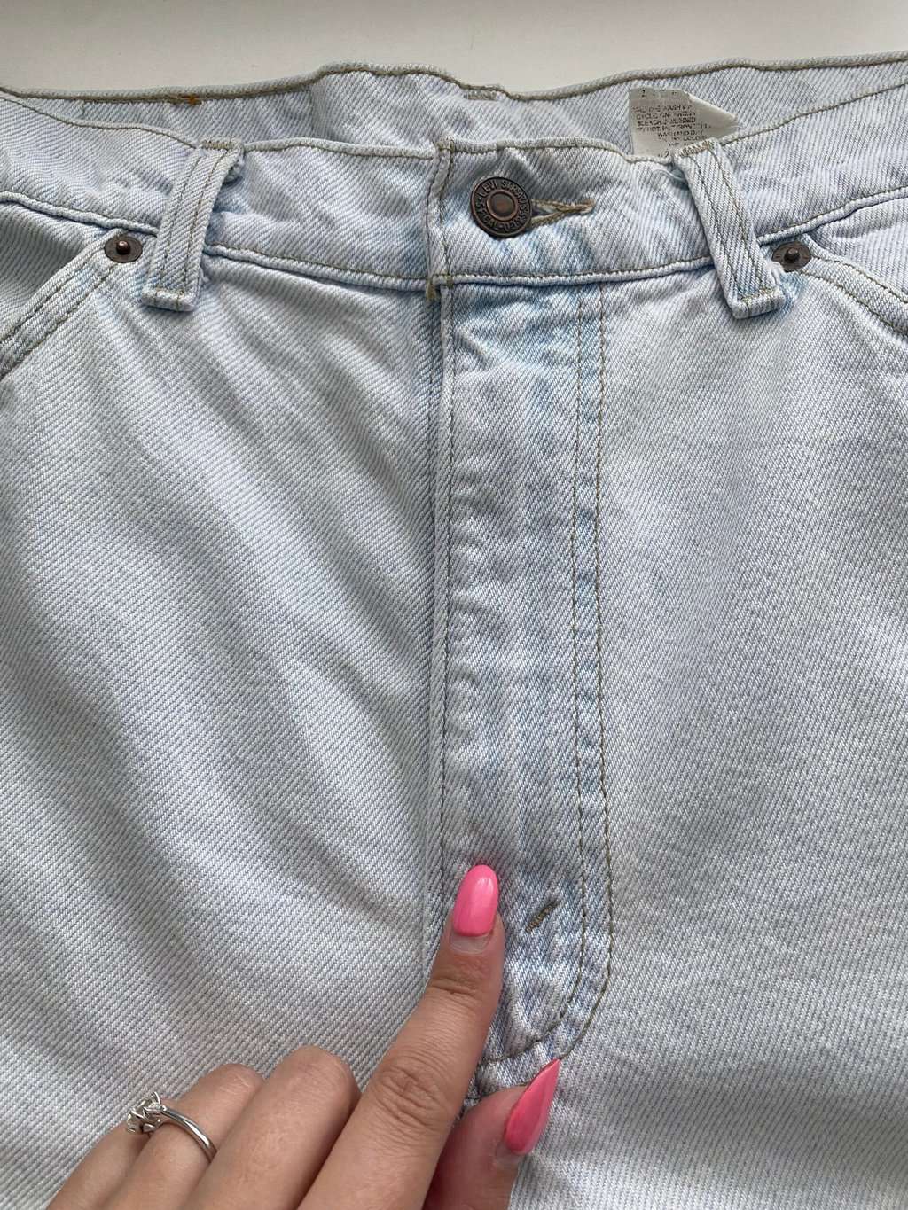 Vintage 90s Levis 505 denim shorts - S / M / L - Image 5