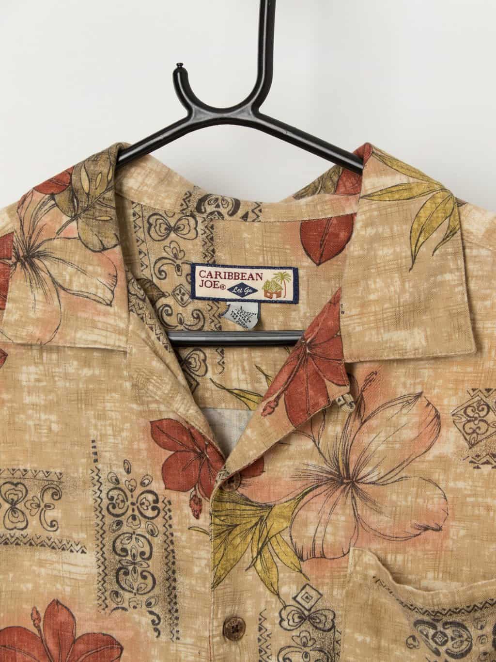 Vintage Aloha shirt with a red floral pattern - Large - Image 2