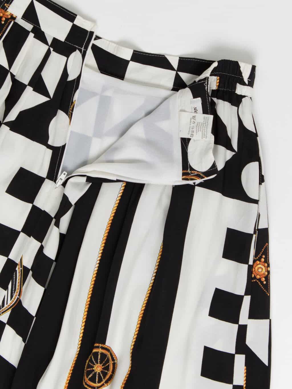 Vintage black and white patterned midi skirt - M / L - Image 2