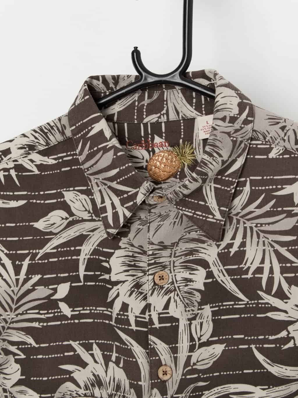 Vintage brown Hawaiian shirt with floral pattern - L - Image 2