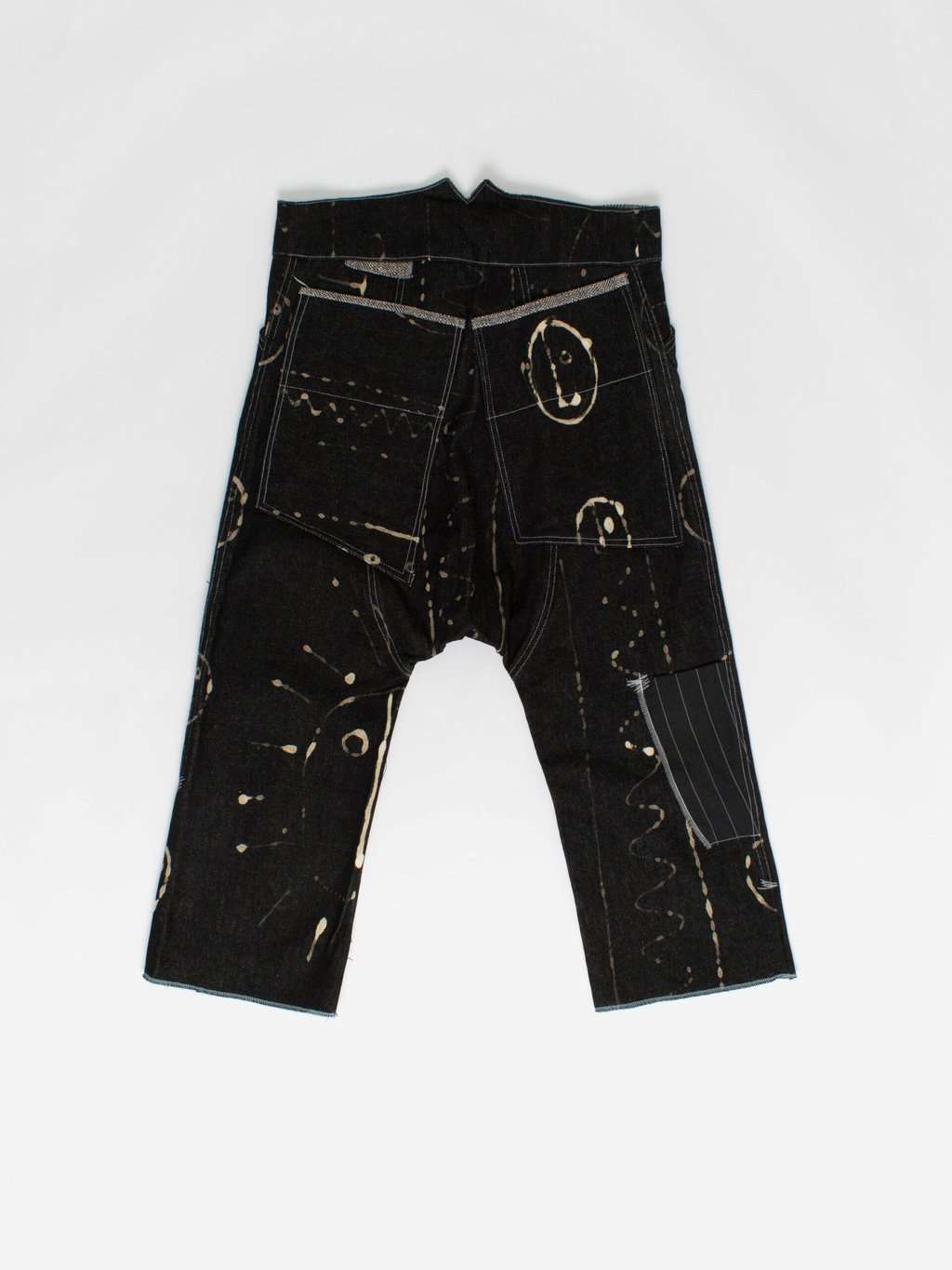 Vintage customised denim jeans with artsy design - 33 X 17 - Image 3