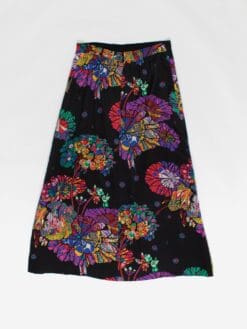 Vintage maxi skirt with bold floral print - Medium / Large