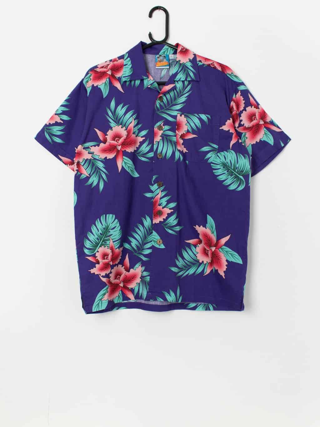 Vintage purple Hawaiian shirt with coconut buttons - Small