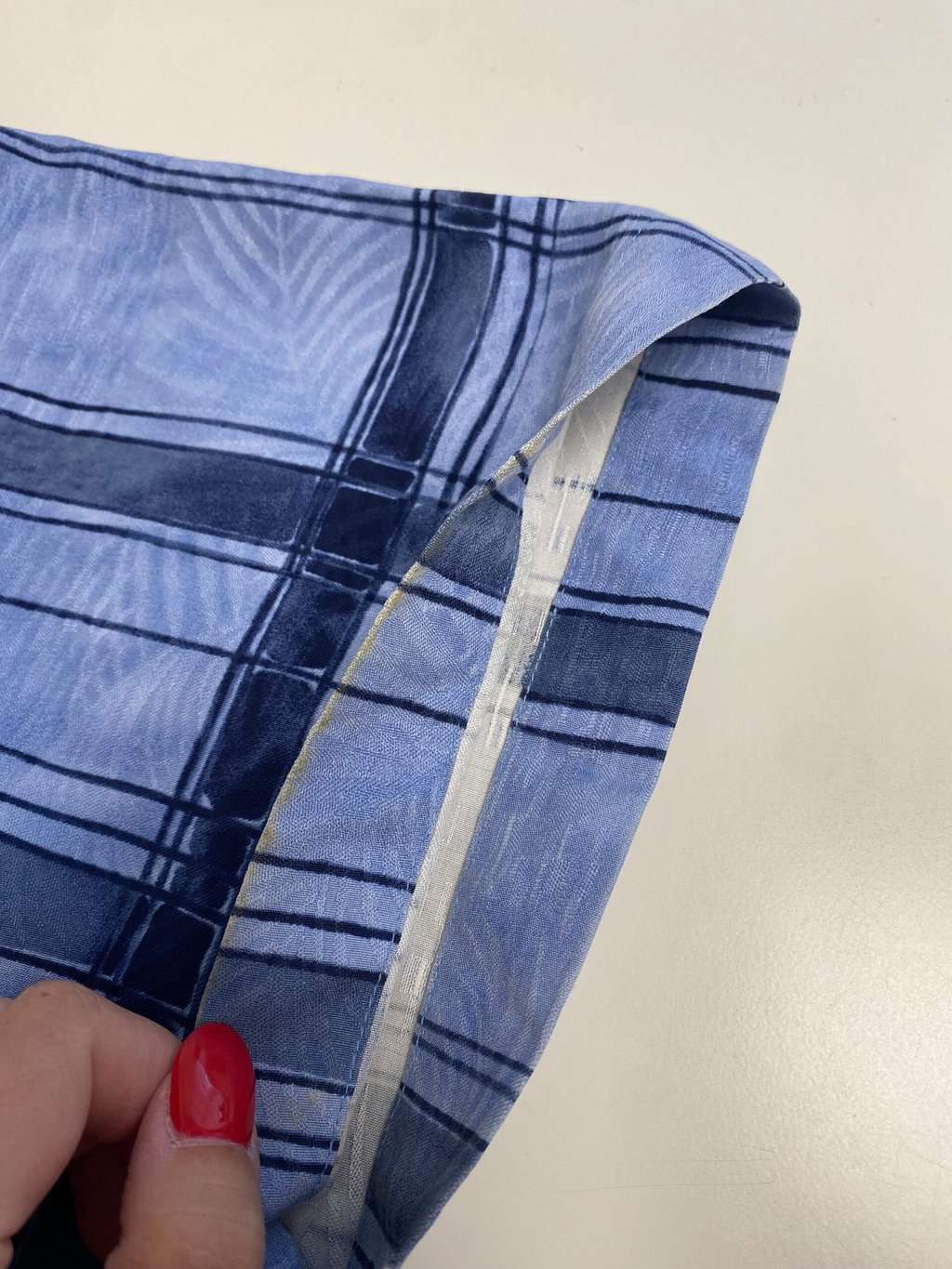 Vintage silk Hawaiian shirt with palm tree pattern - M - Image 4