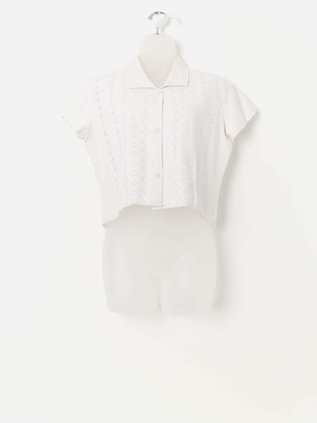 Vintage summer blouse with floral embroidery - Medium