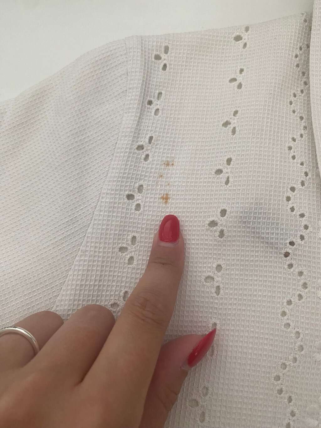 Vintage summer blouse with floral embroidery - Medium - Image 4