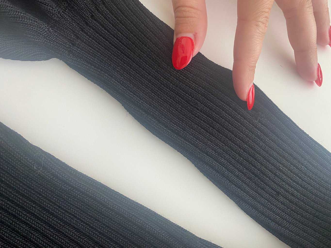 Vintage Laura Ashley ribbed top with button closure - L - Image 5