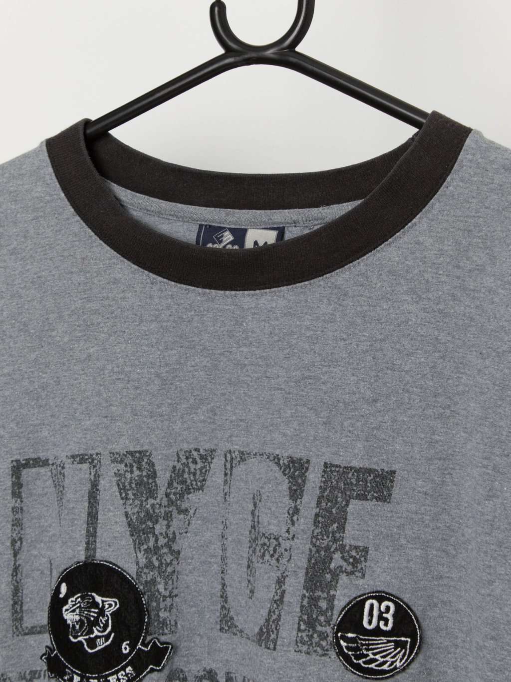 Vintage Enyce long sleeved tee with patches - Medium - Image 3
