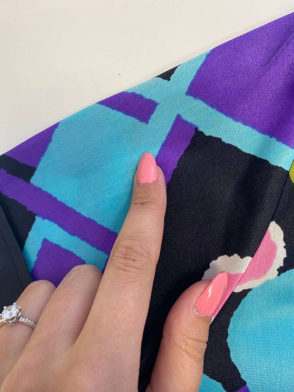 70s vintage shirt tunic top in black with colourful pattern - Large - Image 6