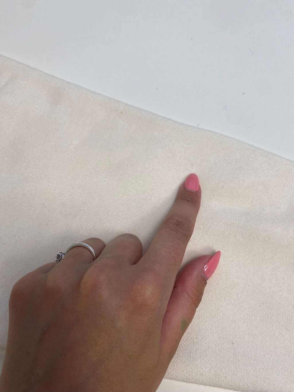 Vintage fuchsias collared sweatshirt in cream with embroidered flowers - Medium - Image 4