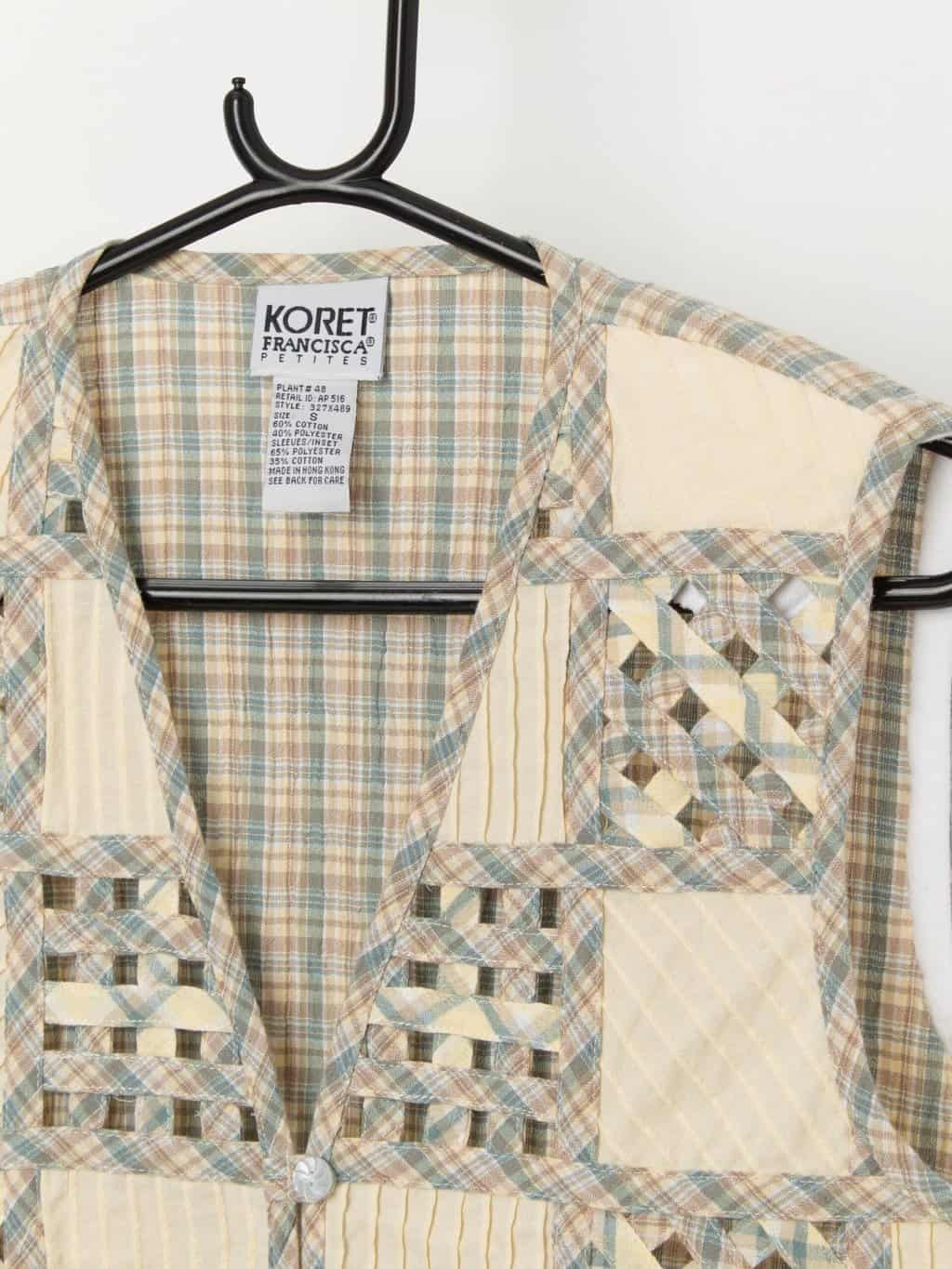 Vintage latticework vest with sweet buttons - Medium - Image 2