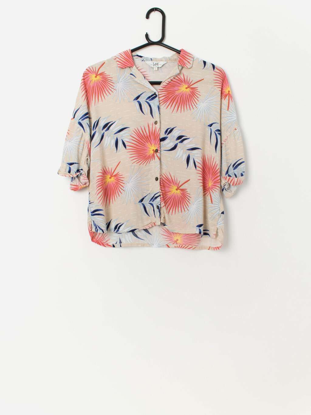 Relaxed fit cropped Hawaiian shirt by Lee - S to M
