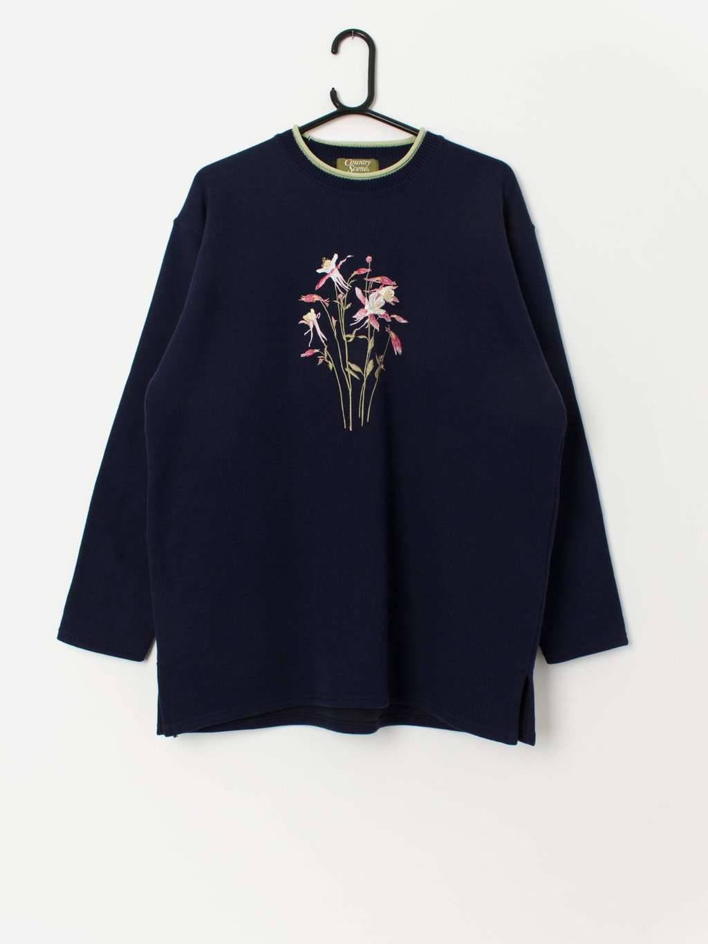 90s vintage wild flower embroidered sweatshirt in navy with boxy fit - Large