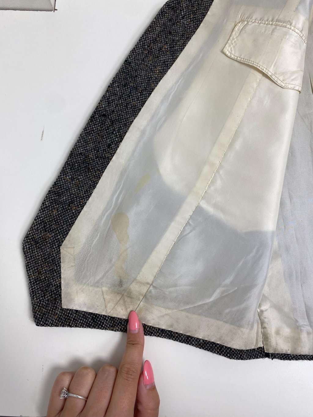 Men's vintage wool waistcoat with pockets - Medium - Image 4