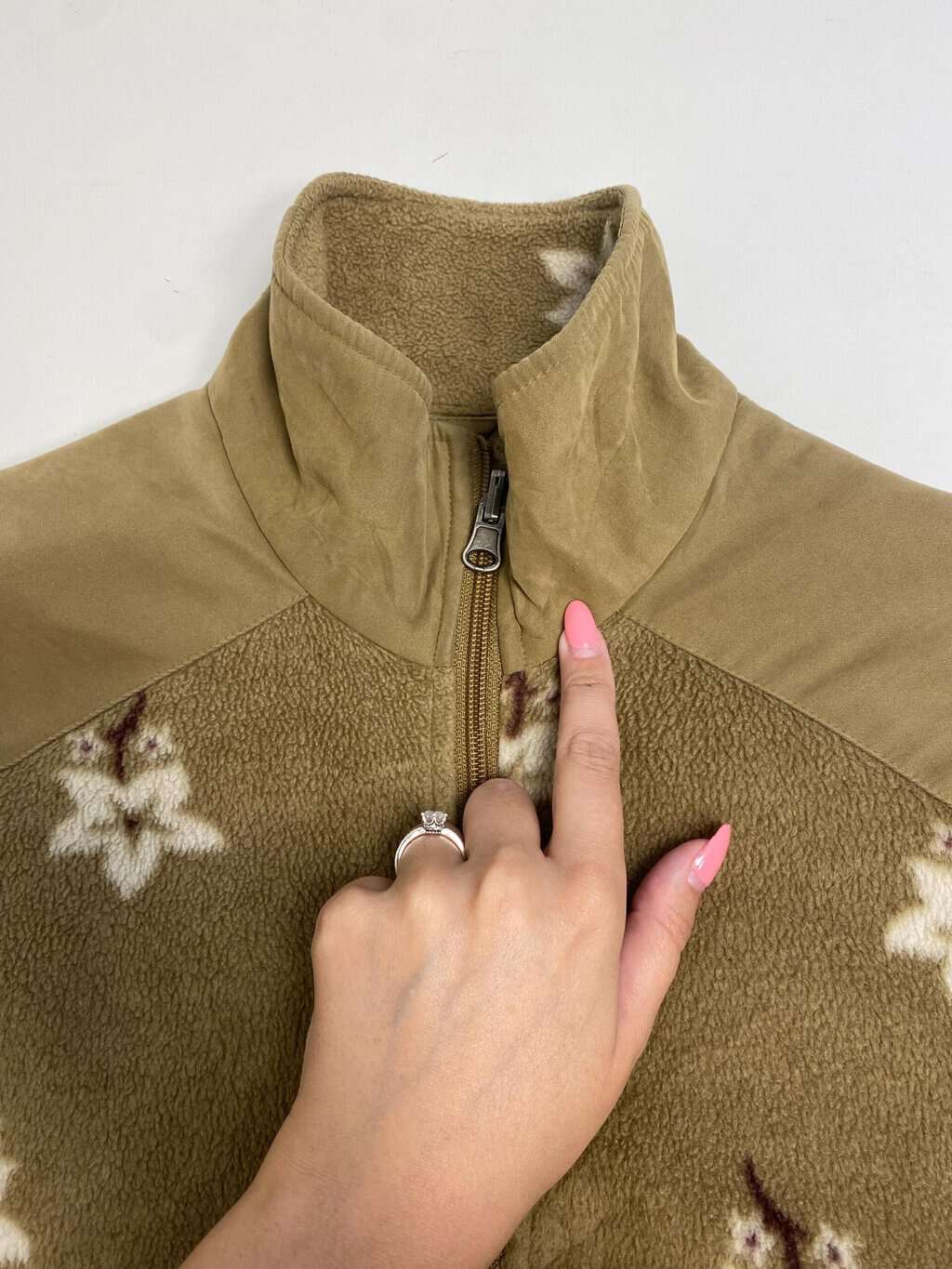 Vintage long floral fleece jacket in brown and white - Medium / Large - Image 4