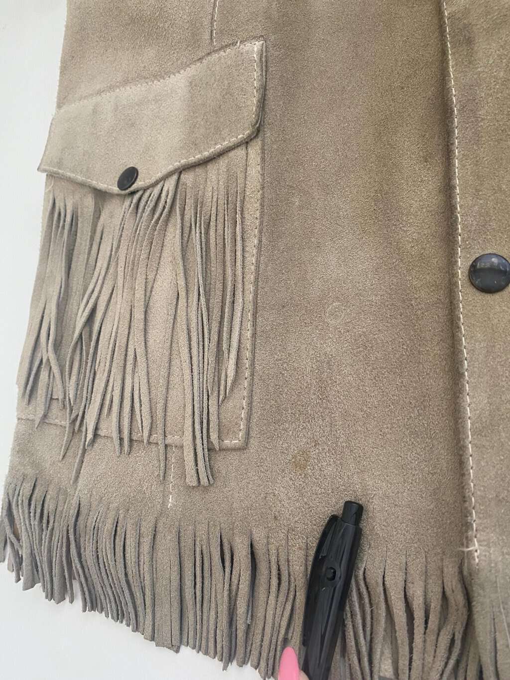70s vintage suede fringed jacket with snap button closure - Medium - Image 6