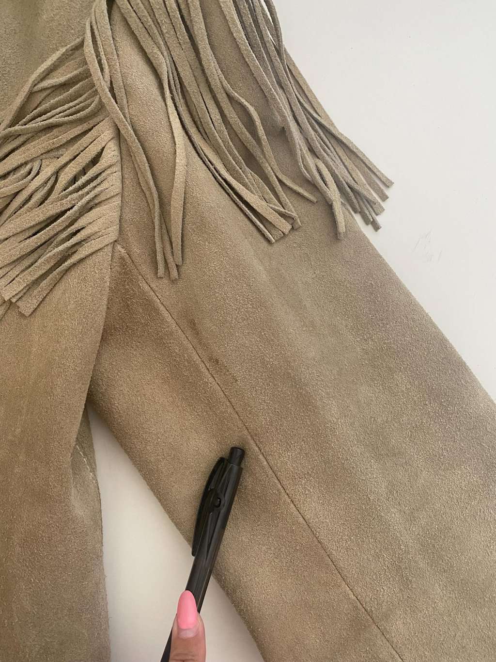 70s vintage suede fringed jacket with snap button closure - Medium - Image 8