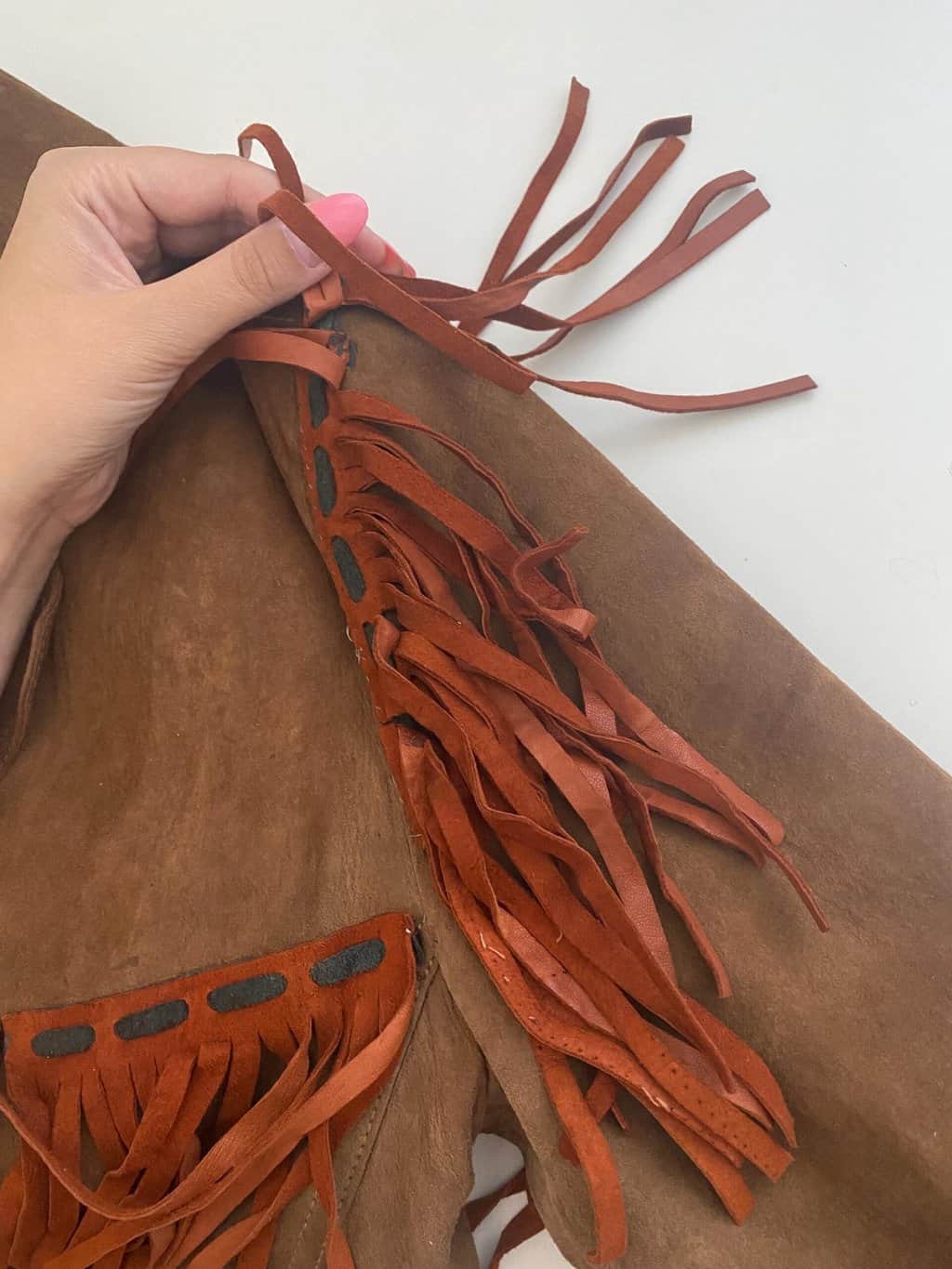 Men's 70s vintage suede fringed jacket in brown - Medium - Image 5