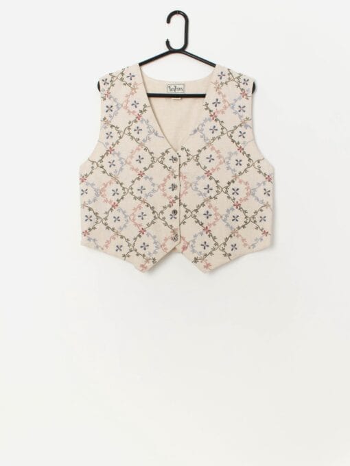 Vintage pretty embroidered waistcoat with cute buttons - Medium / Large