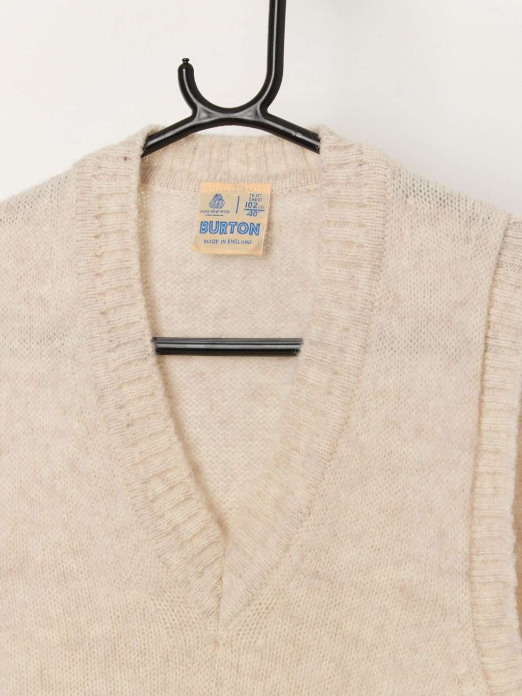 Vintage pure new wool vest in beige, made in England - Medium - Image 2