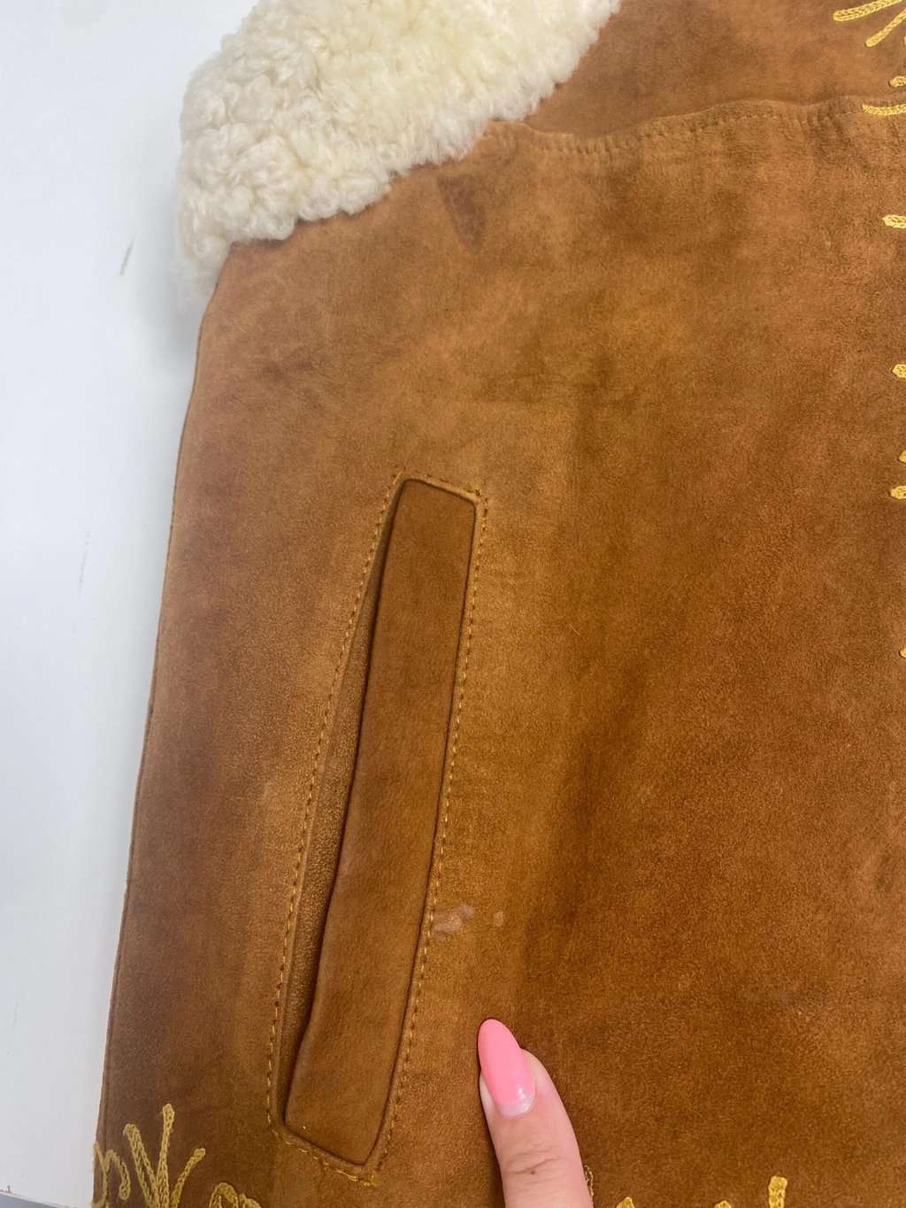 Rare 70s vintage embroidered Afghan sheepskin vest - M/L - Image 6