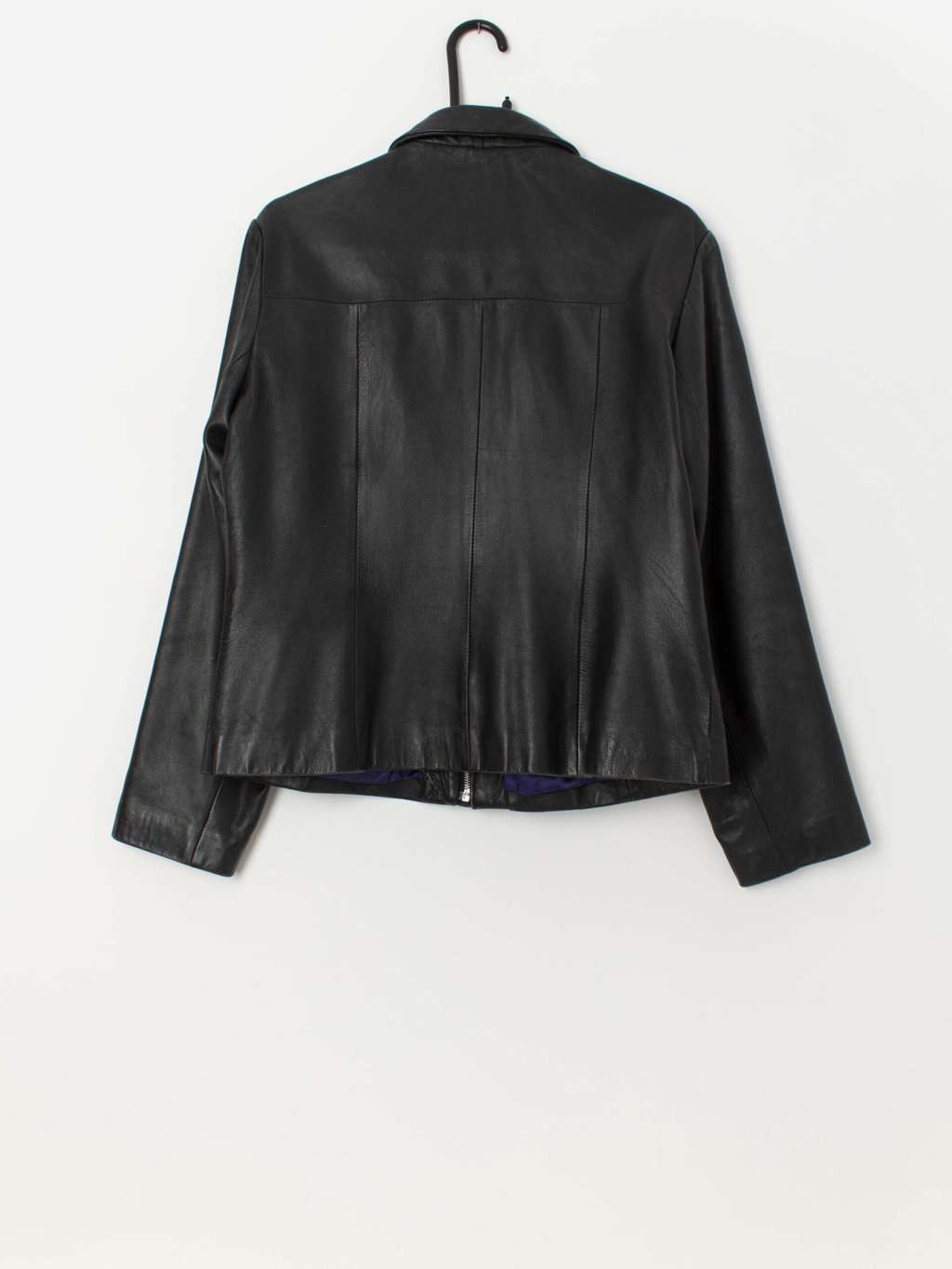 Vintage Y2K black leather jacket with zip closure - M/L - Image 4