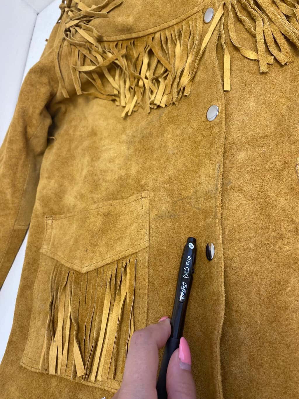 Deadstock 1980s vintage fringed suede jacket, mustard yellow - Medium - Image 5