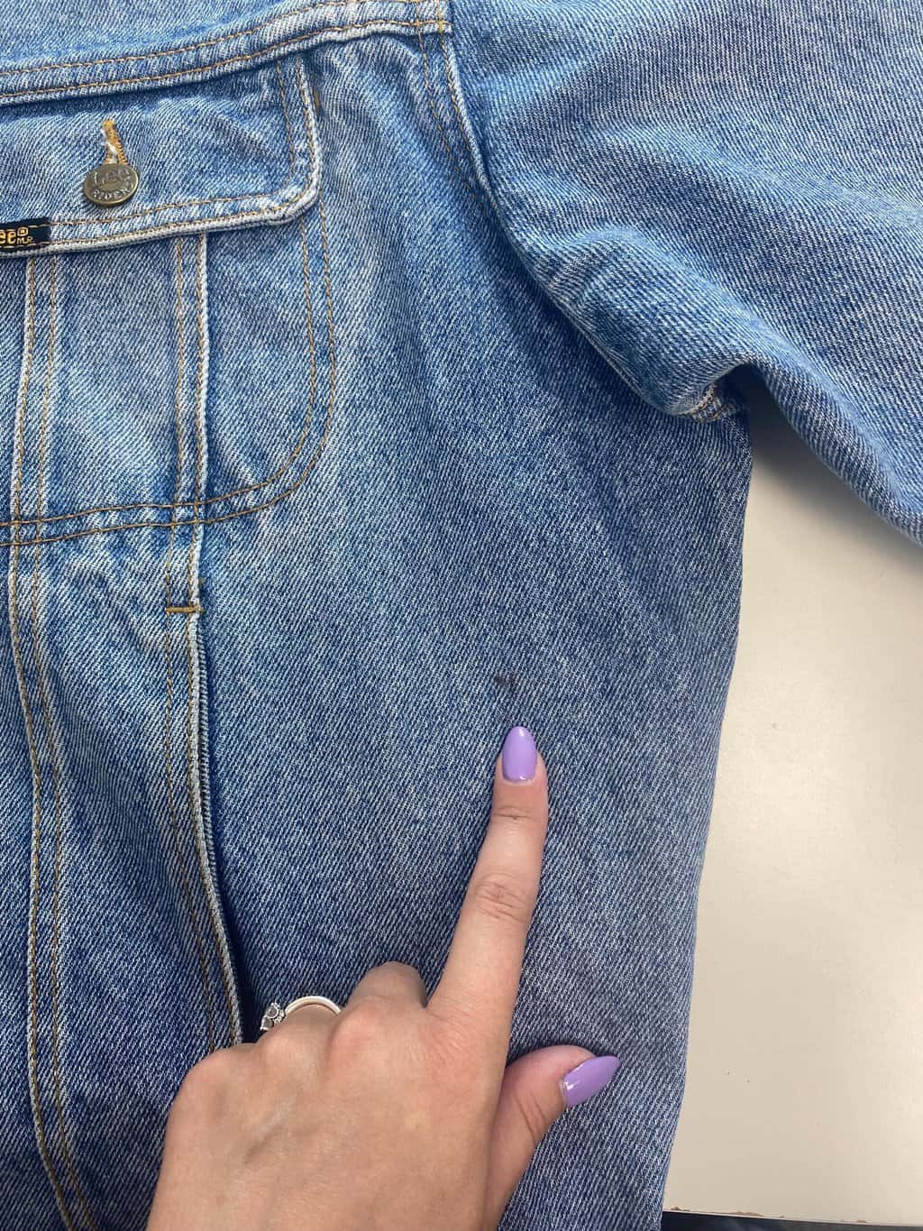 90s vintage customised Lee denim jacket with horseshoe graphic - Large - Image 6