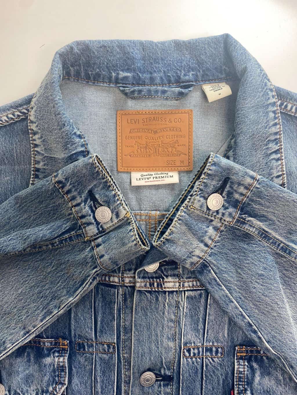 Levis Type II denim jacket with cool technology - Medium - Image 5