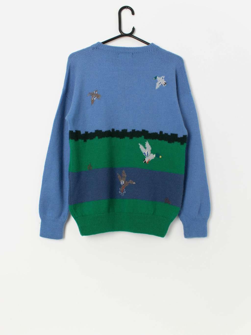 Vintage wool sweater with canal boat, ducks and cows - Medium / Large - Image 3
