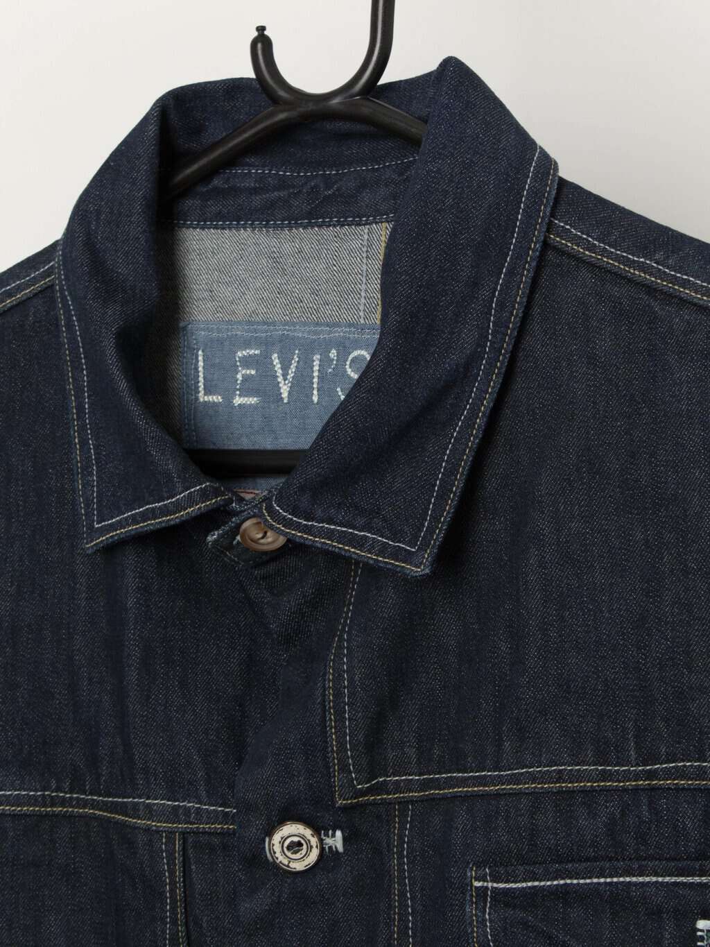 Y2K vintage Levis denim jacket with unique pockets - Medium - Image 2