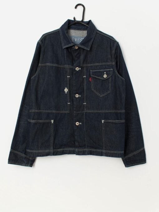 Y2K vintage Levis denim jacket with unique pockets - Medium
